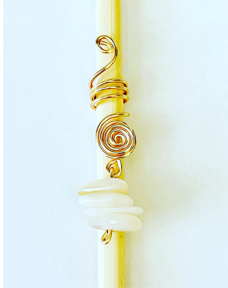 Mother of Pearl & Gold Drop Loc Jewel